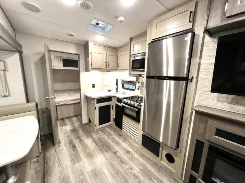 2025 Coachmen 2025 Coachmen Catalina Trail Blazer - thumbnail 20