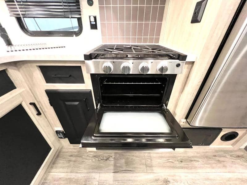 2025 Coachmen 2025 Coachmen Catalina Trail Blazer - thumbnail 28