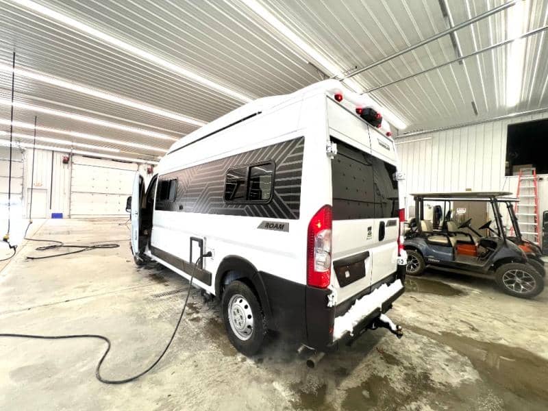 2023 Winnebago 2023 Winnebago Roamer - thumbnail 6
