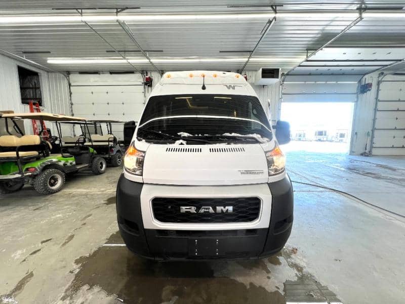 2023 Winnebago 2023 Winnebago Roamer - thumbnail 9