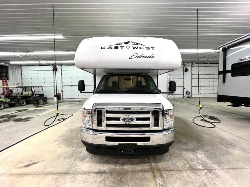 2024 East to West 2024 East to West Entrada - thumbnail 3