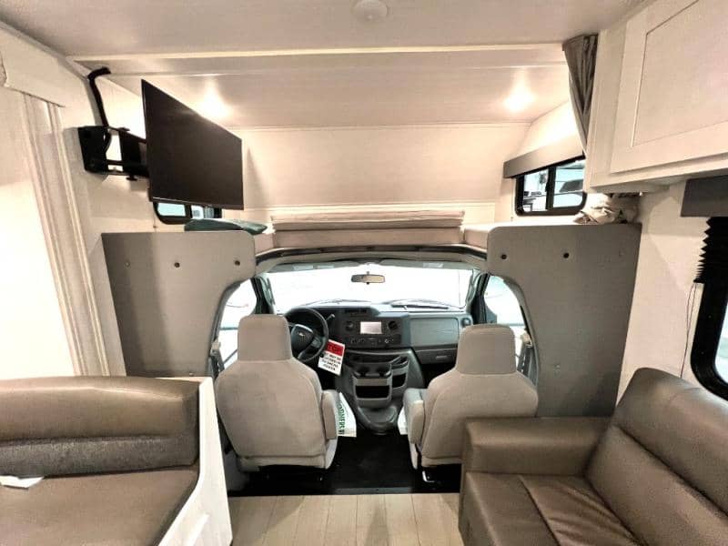 2024 East to West 2024 East to West Entrada - thumbnail 10