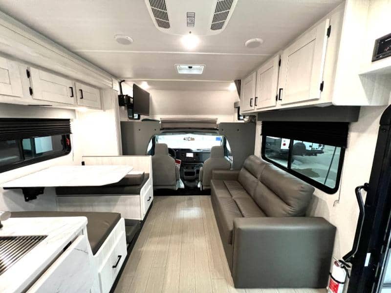 2024 East to West 2024 East to West Entrada - thumbnail 18