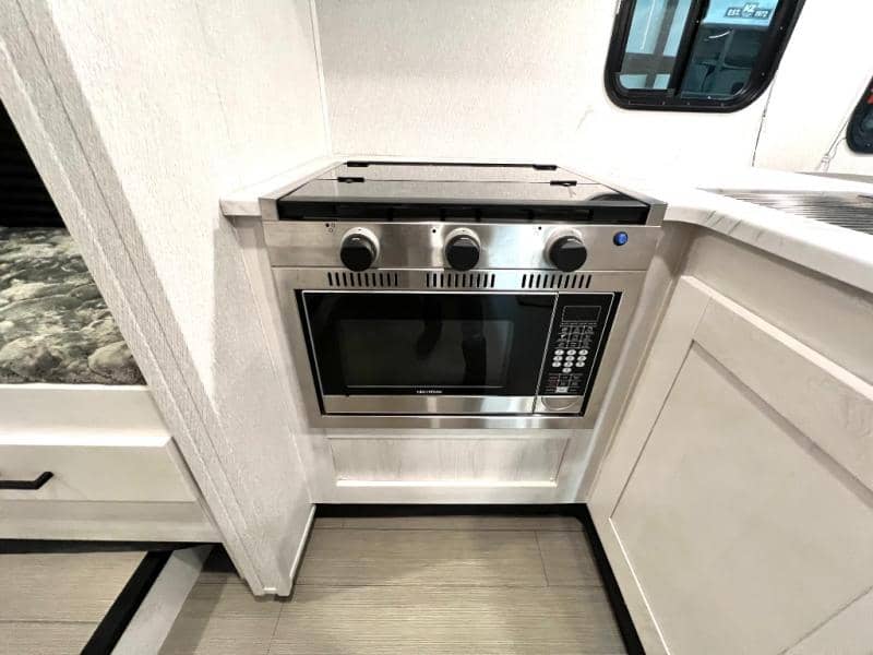 2024 East to West 2024 East to West Entrada - thumbnail 31