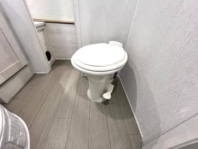 2024 East to West 2024 East to West Entrada - thumbnail 40