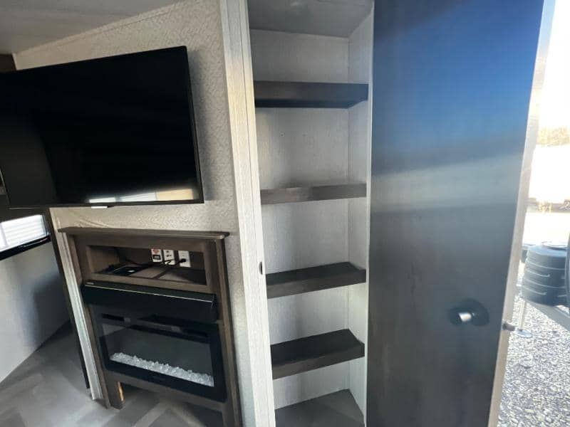 2022 Forest River 2022 Forest River Wildwood - thumbnail 12