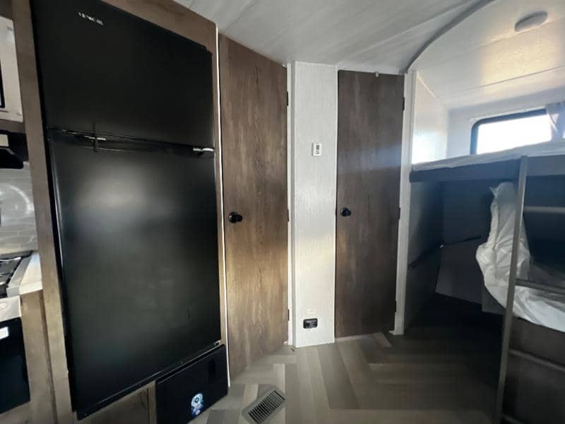 2022 Forest River 2022 Forest River Wildwood - thumbnail 19