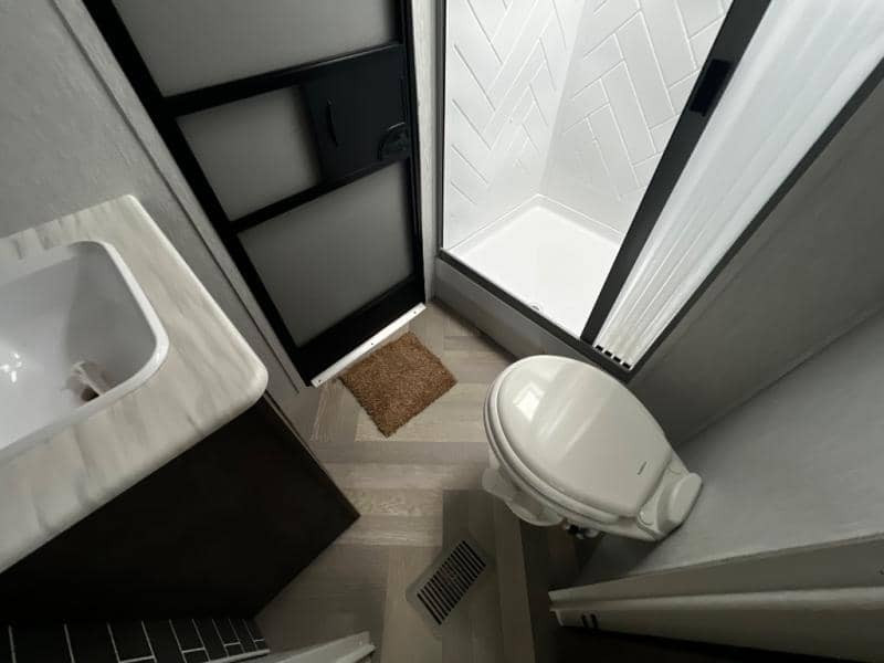 2022 Forest River 2022 Forest River Wildwood - thumbnail 23