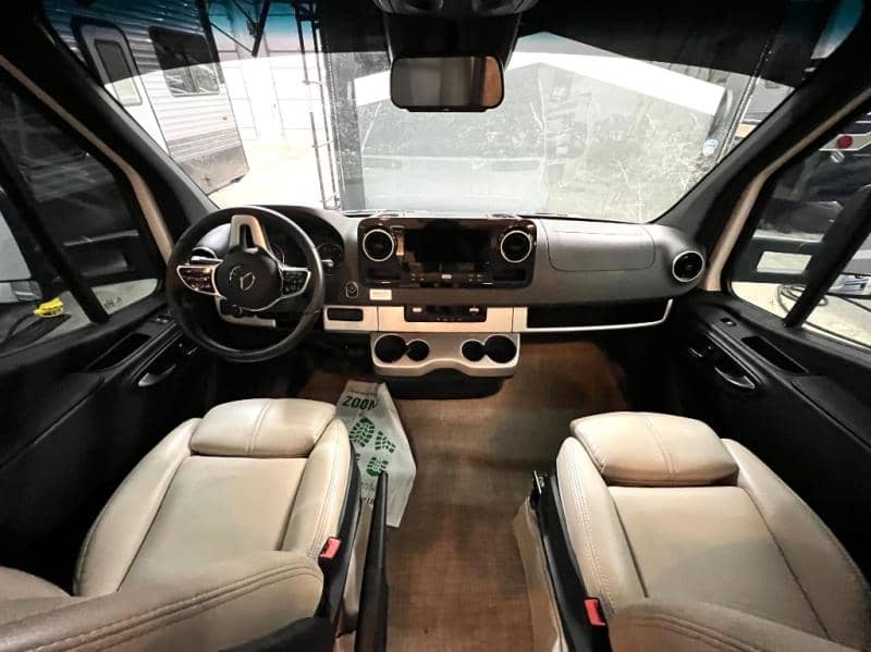 2024 Thor Motor Coach 2024 Thor Motor Coach Tiburon - thumbnail 20