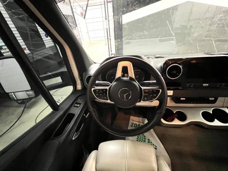 2024 Thor Motor Coach 2024 Thor Motor Coach Tiburon - thumbnail 23