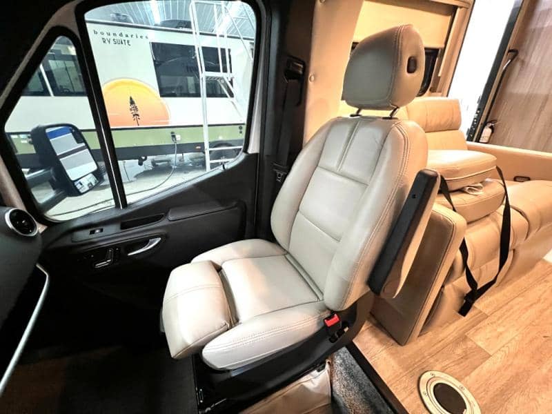 2024 Thor Motor Coach 2024 Thor Motor Coach Tiburon - thumbnail 26