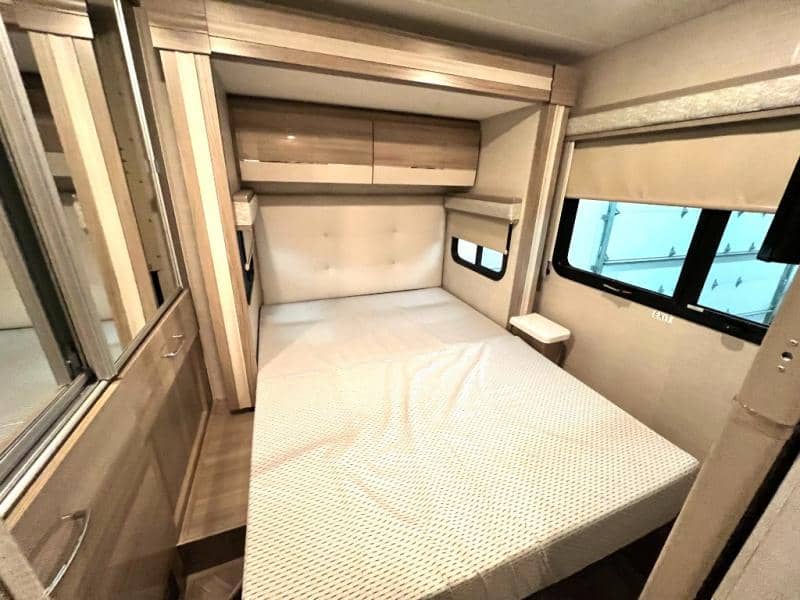 2024 Thor Motor Coach 2024 Thor Motor Coach Tiburon - thumbnail 45