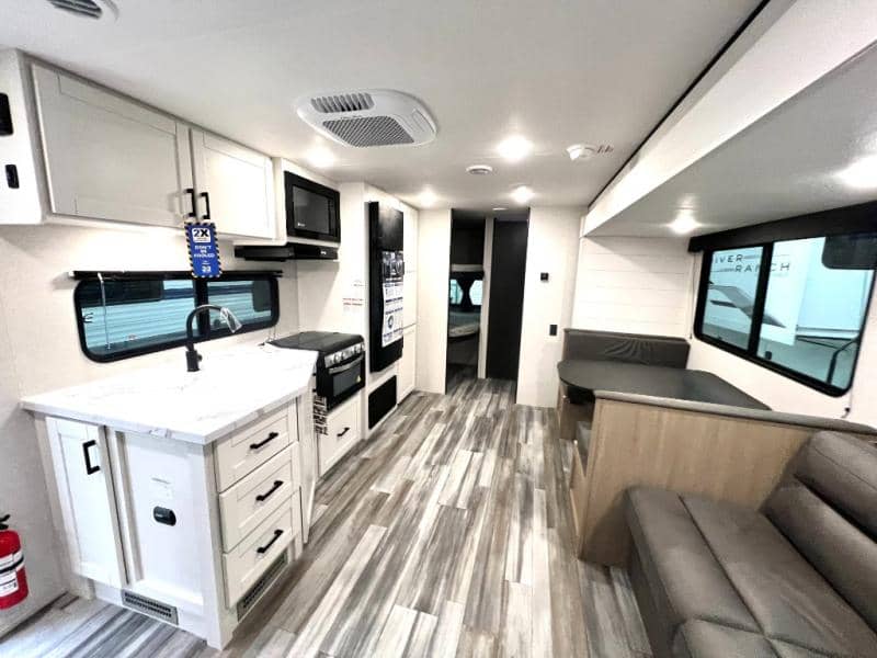 2026 Jayco 2026 Jayco Jay Flight SLX - thumbnail 4