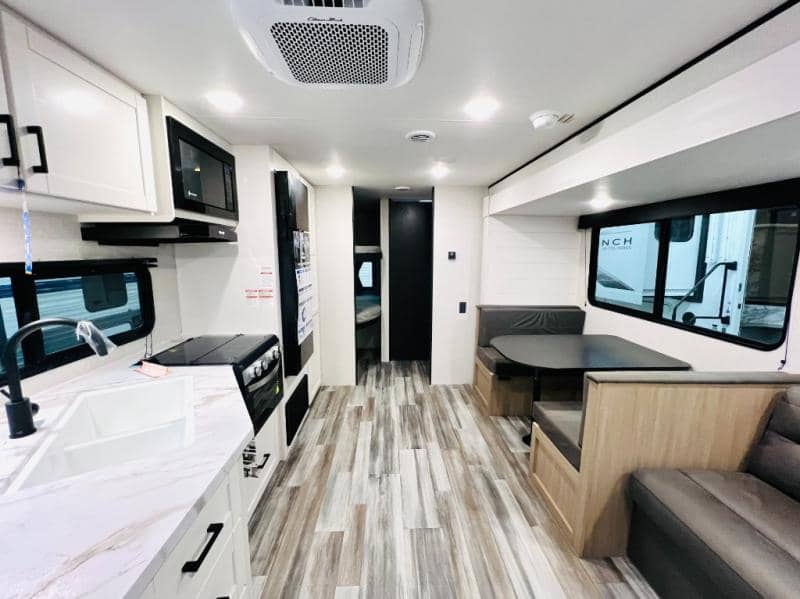 2026 Jayco 2026 Jayco Jay Flight SLX - thumbnail 17