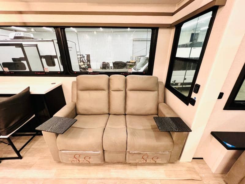 2026 Jayco 2026 Jayco Pinnacle - thumbnail 23