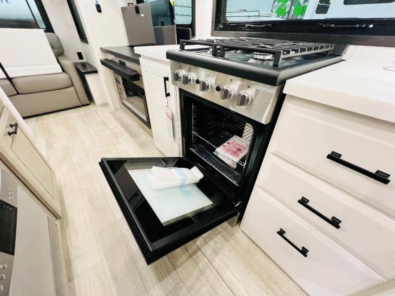 2026 Jayco 2026 Jayco Pinnacle - thumbnail 32