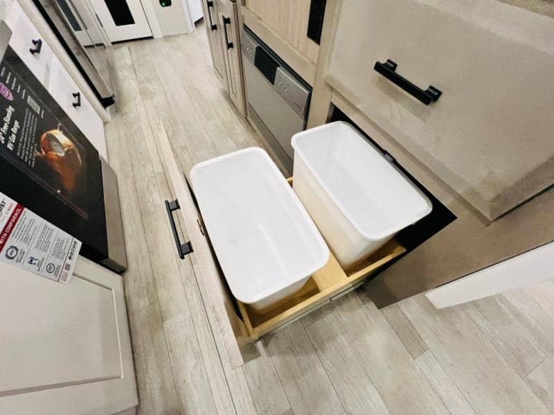 2026 Jayco 2026 Jayco Pinnacle - thumbnail 36