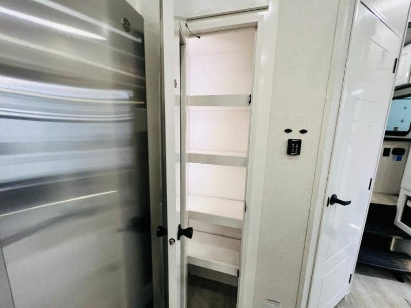 2026 Jayco 2026 Jayco Pinnacle - thumbnail 38