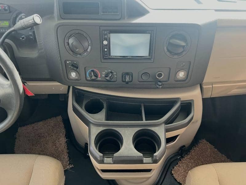 2017 Coachmen 2017 Coachmen Freelander - thumbnail 9