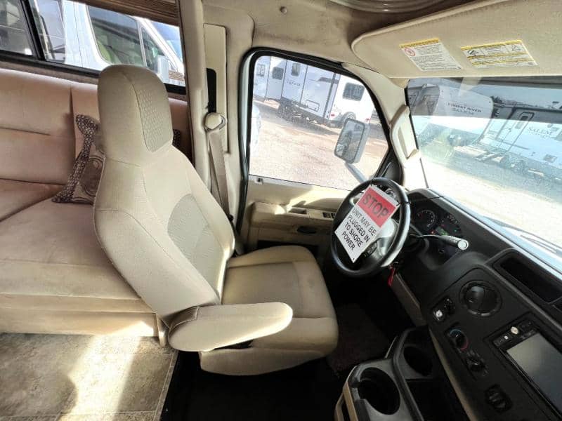 2017 Coachmen 2017 Coachmen Freelander - thumbnail 11