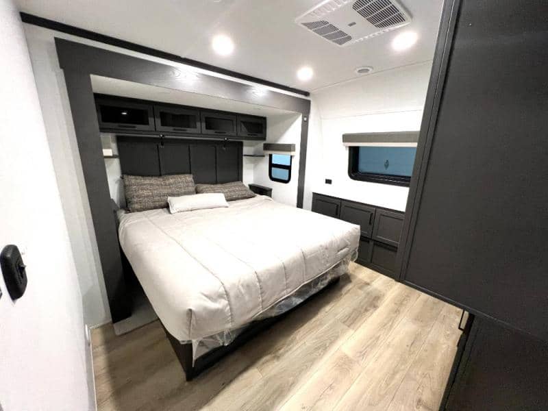 2026 Forest River 2026 Forest River Rockwood Signature - thumbnail 48