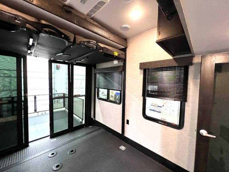 2023 Jayco 2023 Jayco Seismic - thumbnail 4