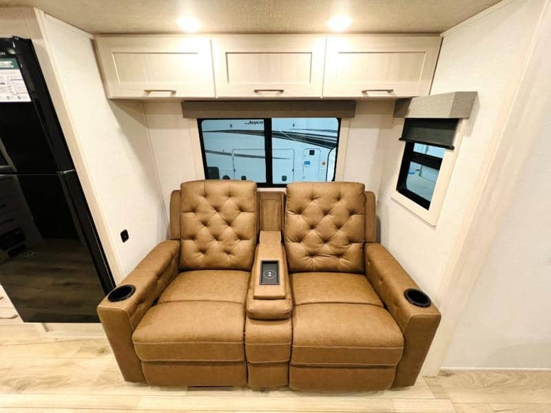 2026 Forest River 2026 Forest River Surveyor Legend - thumbnail 8