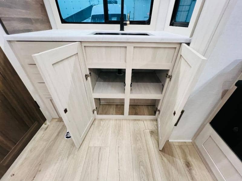 2026 Forest River 2026 Forest River Surveyor Legend - thumbnail 17