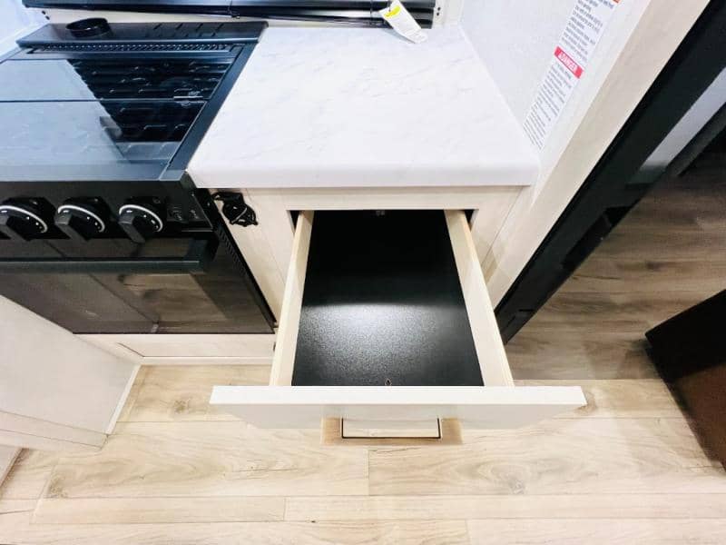 2026 Forest River 2026 Forest River Surveyor Legend - thumbnail 20