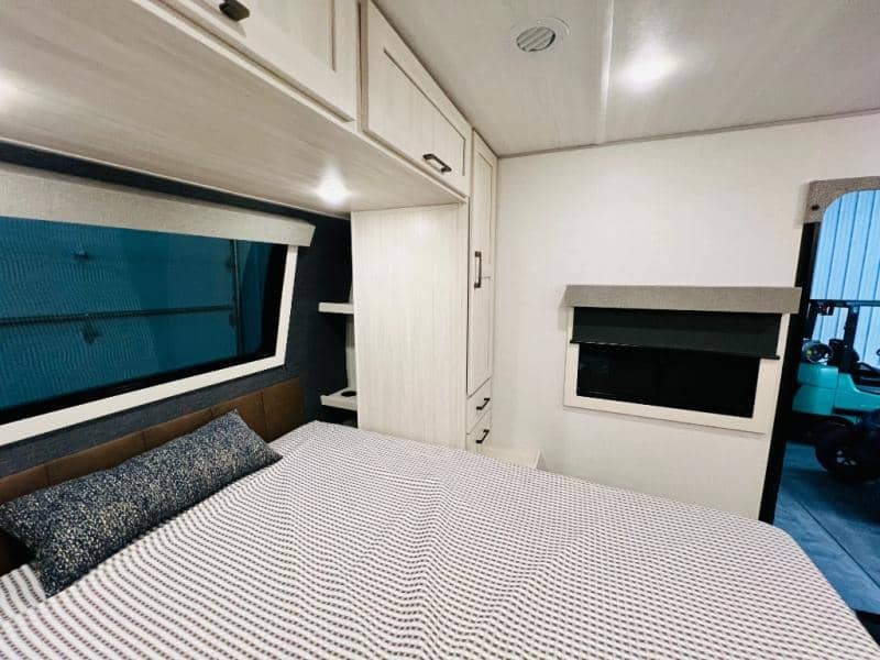 2026 Forest River 2026 Forest River Surveyor Legend - thumbnail 29