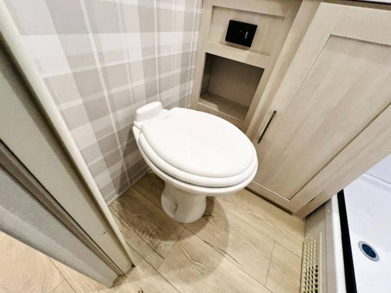 2026 Forest River 2026 Forest River Surveyor Legend - thumbnail 34