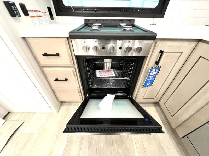 2026 Jayco 2026 Jayco Pinnacle - thumbnail 21