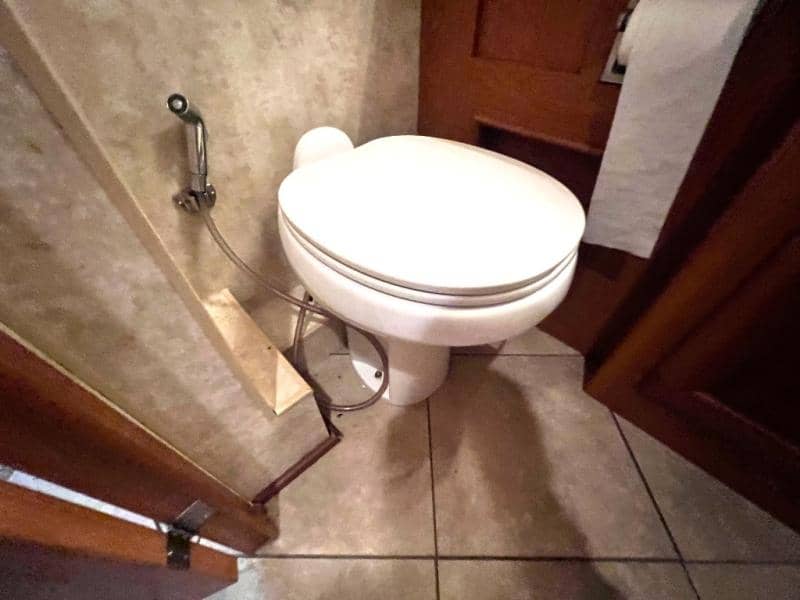 2012 Winnebago 2012 Winnebago Adventurer - thumbnail 30