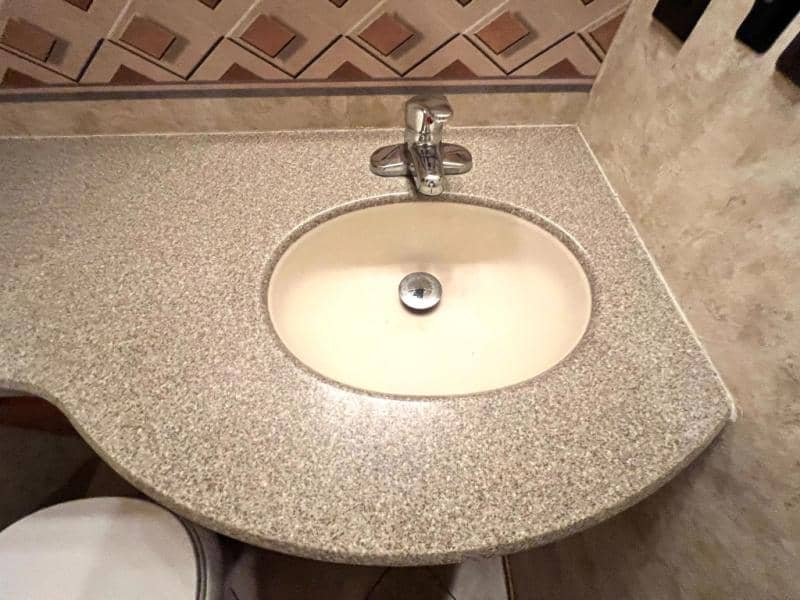 2012 Winnebago 2012 Winnebago Adventurer - thumbnail 33