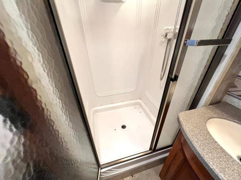 2012 Winnebago 2012 Winnebago Adventurer - thumbnail 45