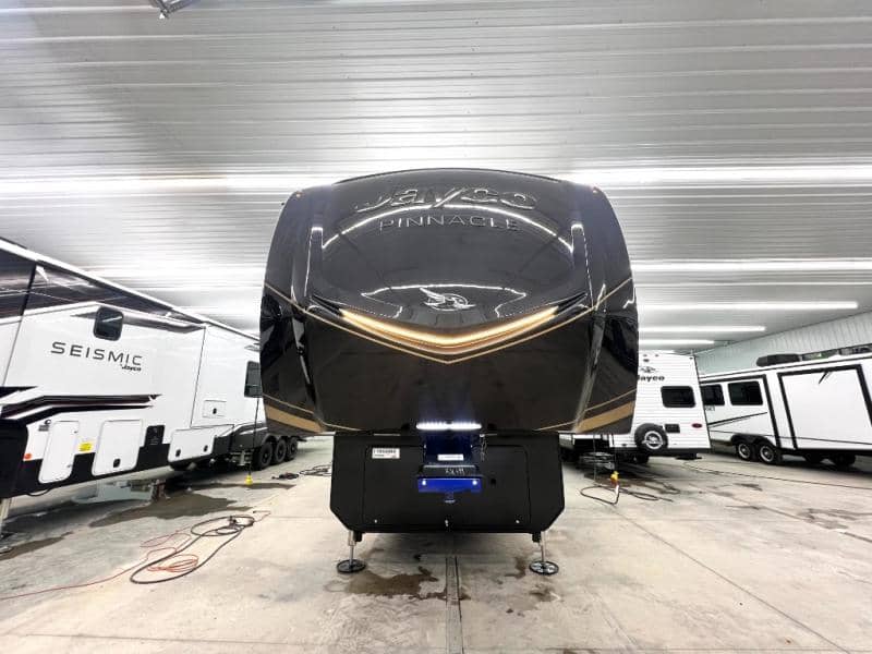 2026 Jayco 2026 Jayco Pinnacle - thumbnail 4