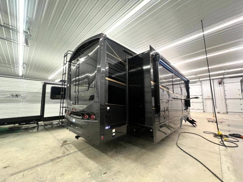 2026 Jayco 2026 Jayco Pinnacle - thumbnail 8