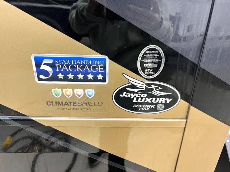 2026 Jayco 2026 Jayco Pinnacle - thumbnail 9