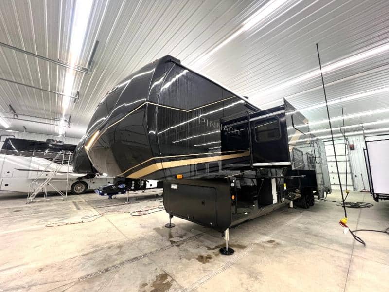 2026 Jayco 2026 Jayco Pinnacle - thumbnail 13