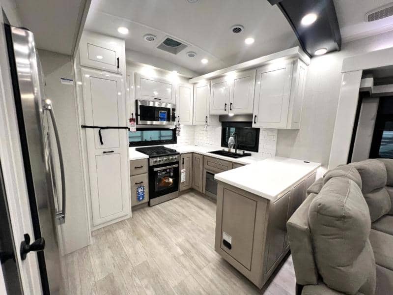 2026 Jayco 2026 Jayco Pinnacle - thumbnail 24