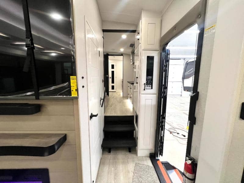 2026 Jayco 2026 Jayco Pinnacle - thumbnail 39