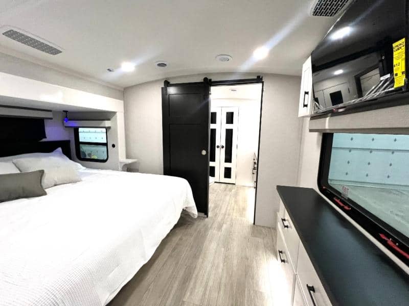 2026 Jayco 2026 Jayco Pinnacle - thumbnail 48