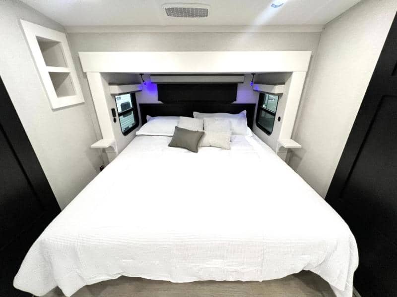 2026 Jayco 2026 Jayco Pinnacle - thumbnail 49