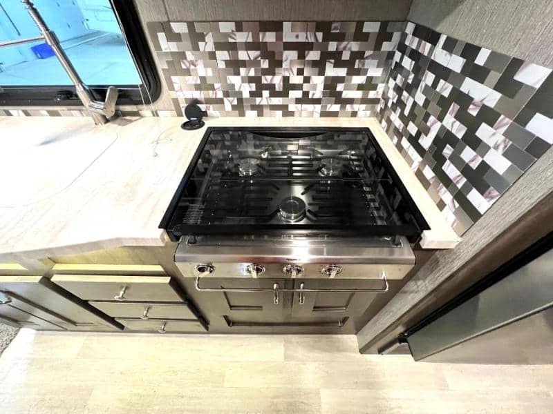 2022 NeXus RV 2022 NeXus RV Viper - thumbnail 23