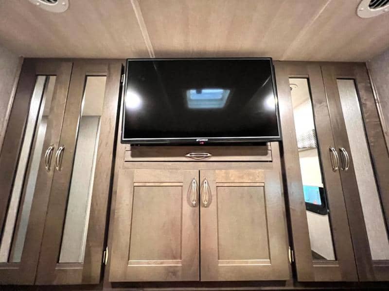 2022 NeXus RV 2022 NeXus RV Viper - thumbnail 33