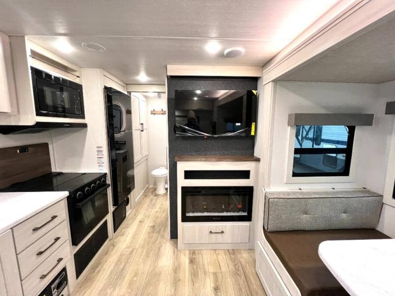 2026 Forest River 2026 Forest River Surveyor Legend - thumbnail 15