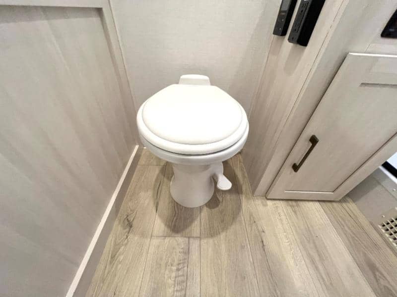 2026 Forest River 2026 Forest River Surveyor Legend - thumbnail 27