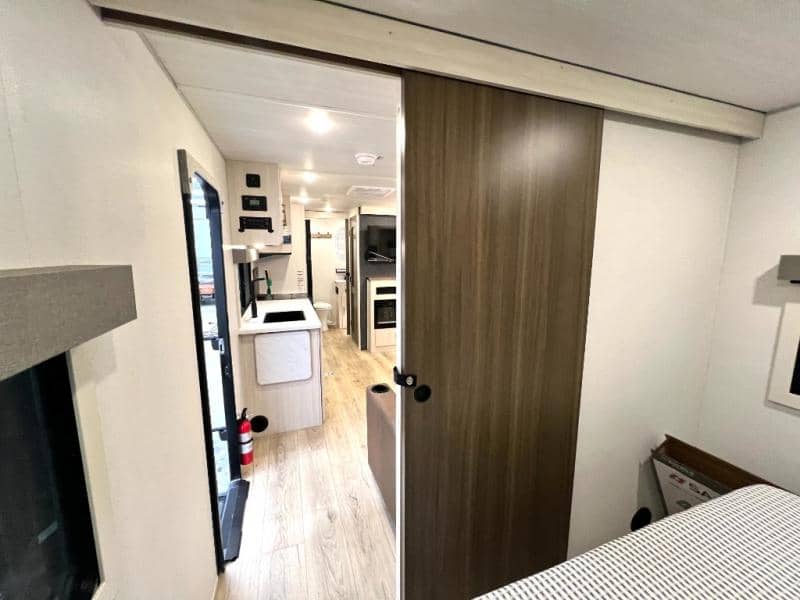 2026 Forest River 2026 Forest River Surveyor Legend - thumbnail 40