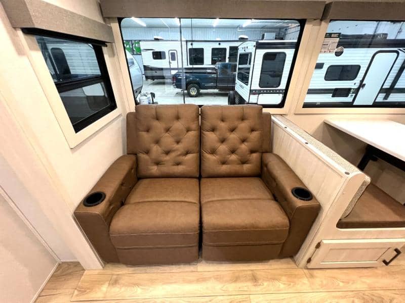 2026 Forest River 2026 Forest River Surveyor Legend - thumbnail 13