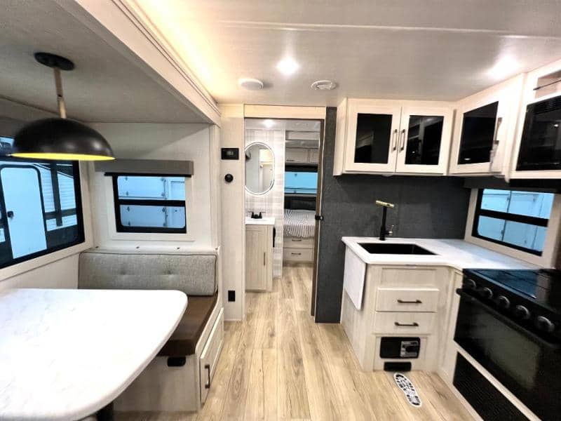 2026 Forest River 2026 Forest River Surveyor Legend - thumbnail 32